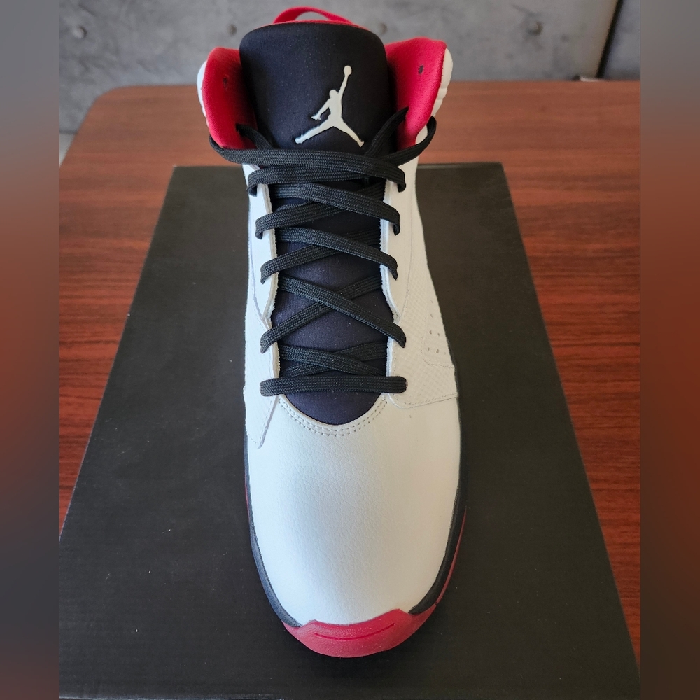 NIKE AIR JORDAN LIFT OFF "BULLS". AR4430 106 NIB